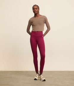 Calça Legging Esportiva em Microfibra com Bolso no Cós