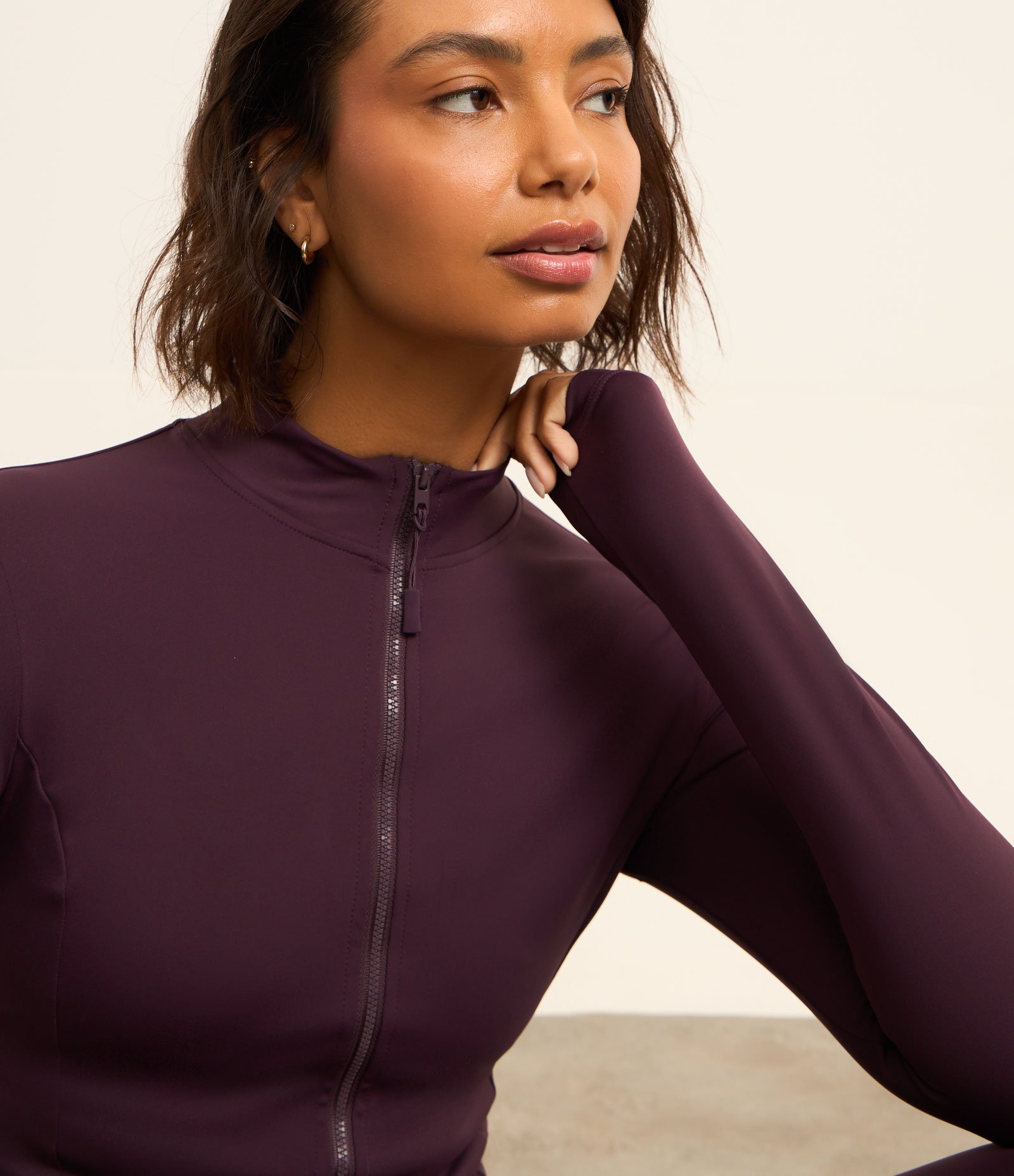 Jaqueta Esportiva em Microfibra com Bolsos e Golinha Alta 4