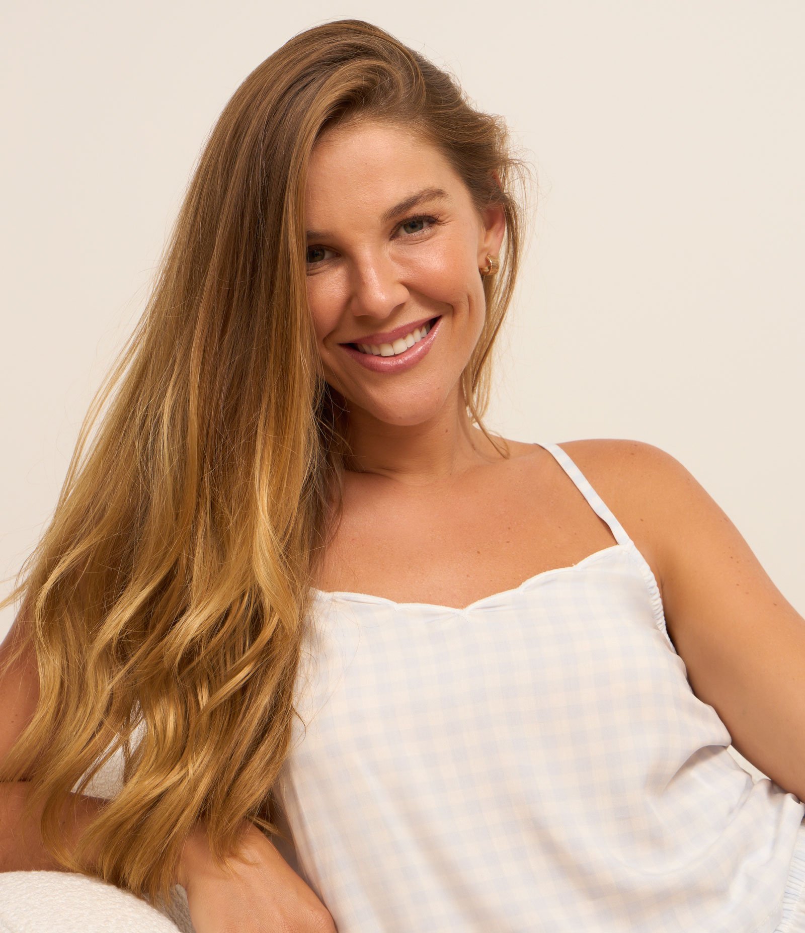 Pijama Short Doll em Chalis com Estampa Xadrez e Borda Nuvem Branco/Azul 3