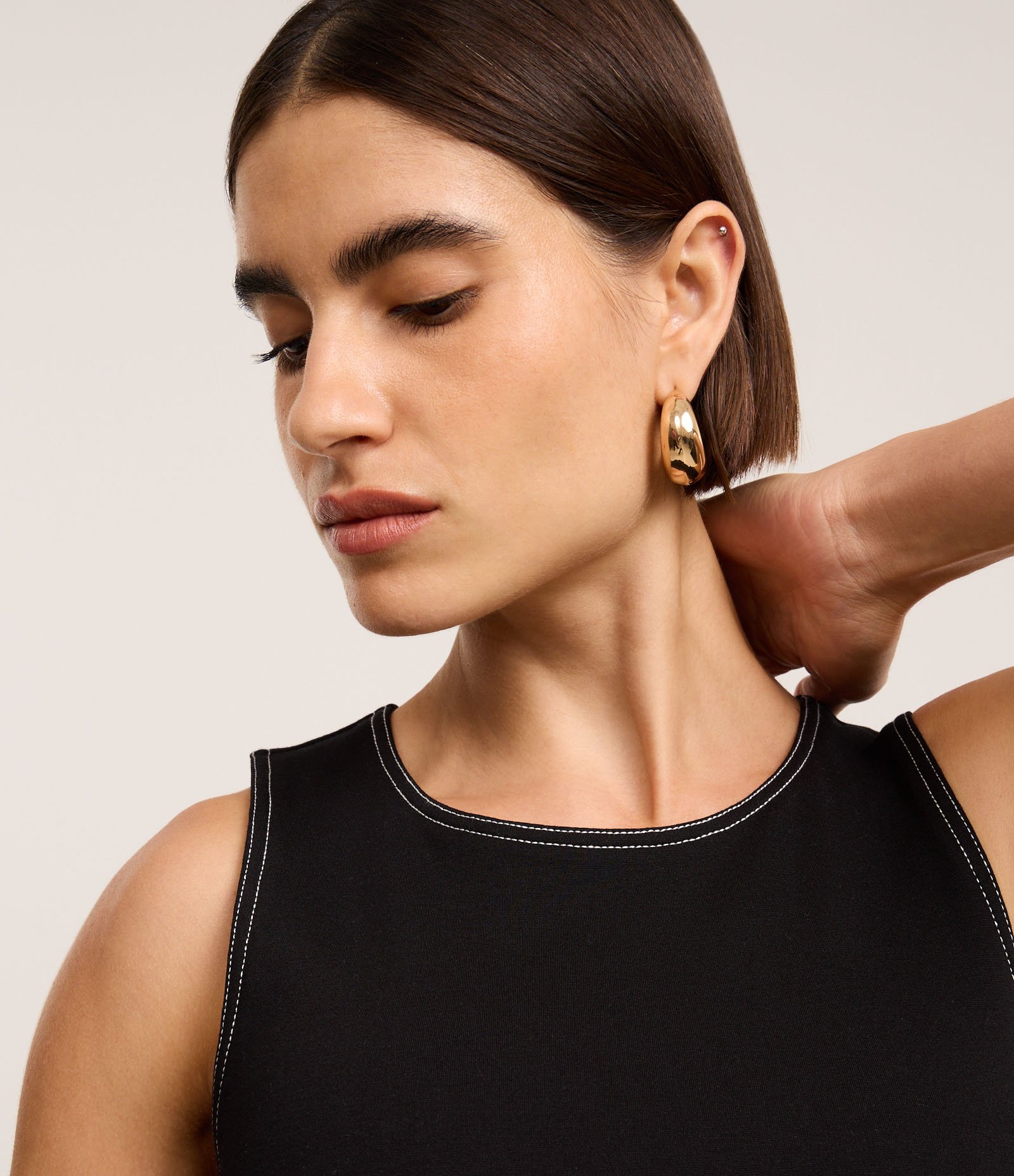 Blusa em Ponto Roma com Costura Aparente Preto 4