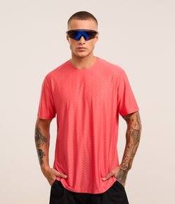 Camiseta Esportiva Tecnologia Dry com Estampa Heat Print Geométrica