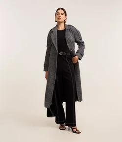 Calça Reta Cintura Alta em Ponto Roma com Costura Aparente