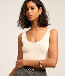 Blusa Regata em Tricô com Textura Canelada