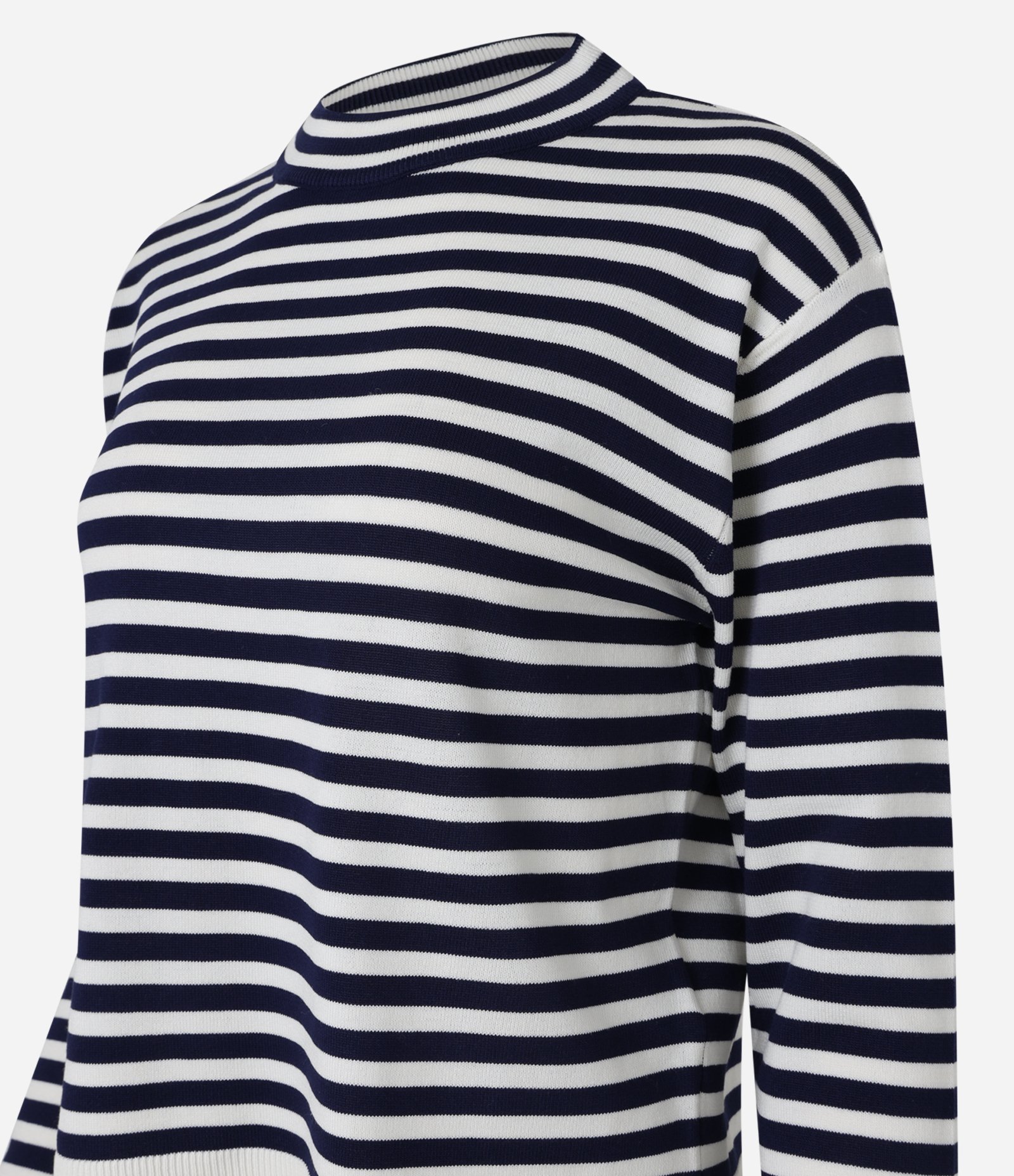 Blusa Listrada em Tricô com Gola Redonda 7