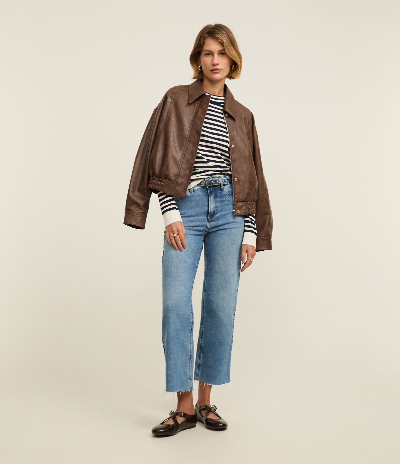 Blusa Listrada em Tricô com Gola Redonda 2