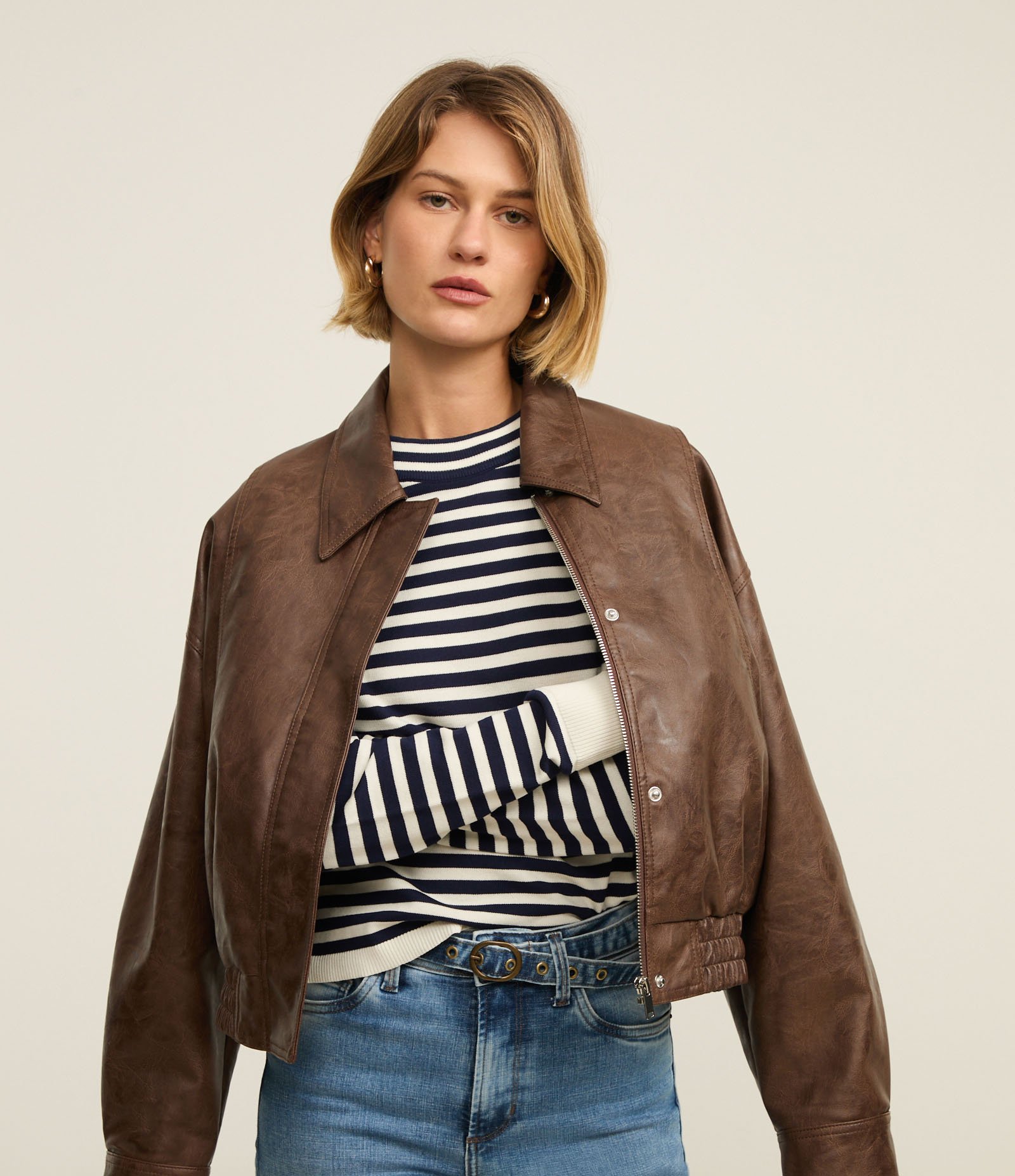 Blusa Listrada em Tricô com Gola Redonda 3