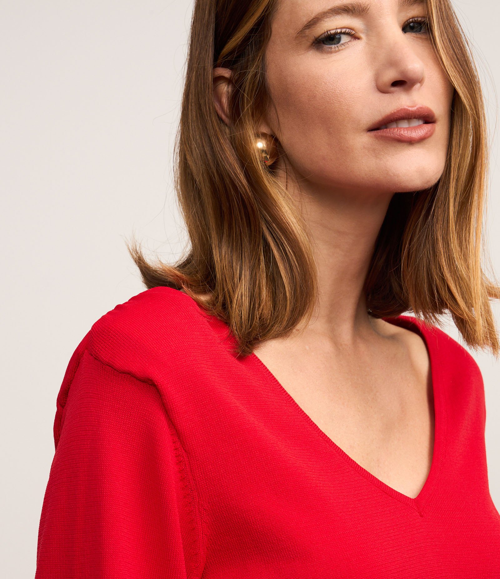 Blusa em Tricô com Decote V e Ombreira Vermelho 3