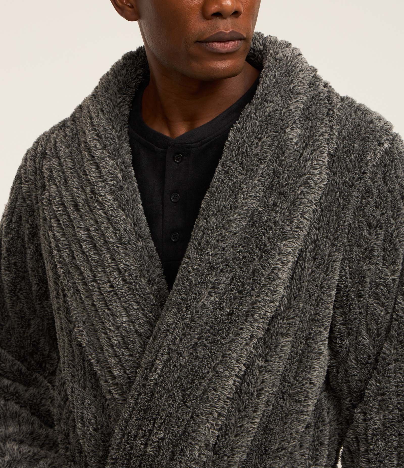 Roupão em Plush com Textura Canelada Amarração e Bolsos Cinza 3