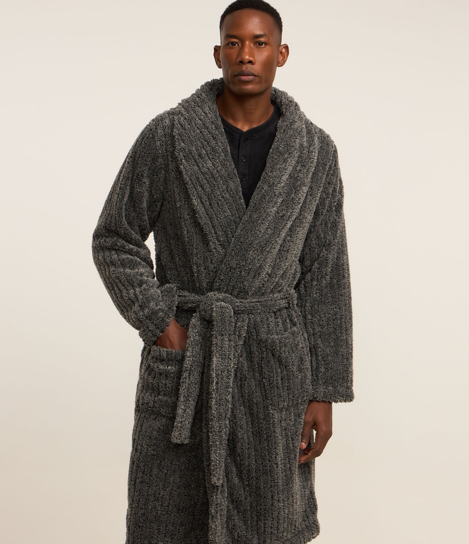 Roupão em Plush com Textura Canelada Amarração e Bolsos Cinza 4