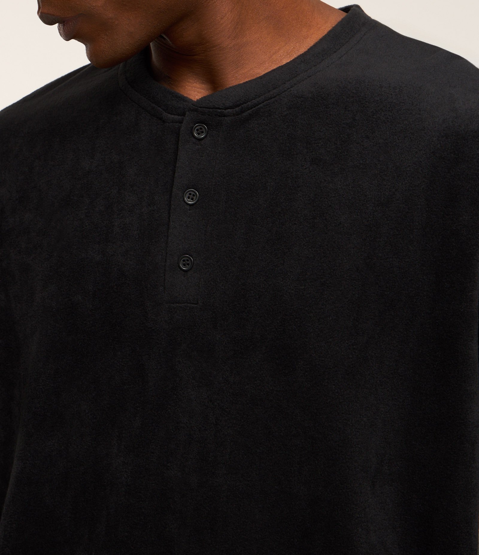 Camisa de Pijama em Plush com Botões Preto 3