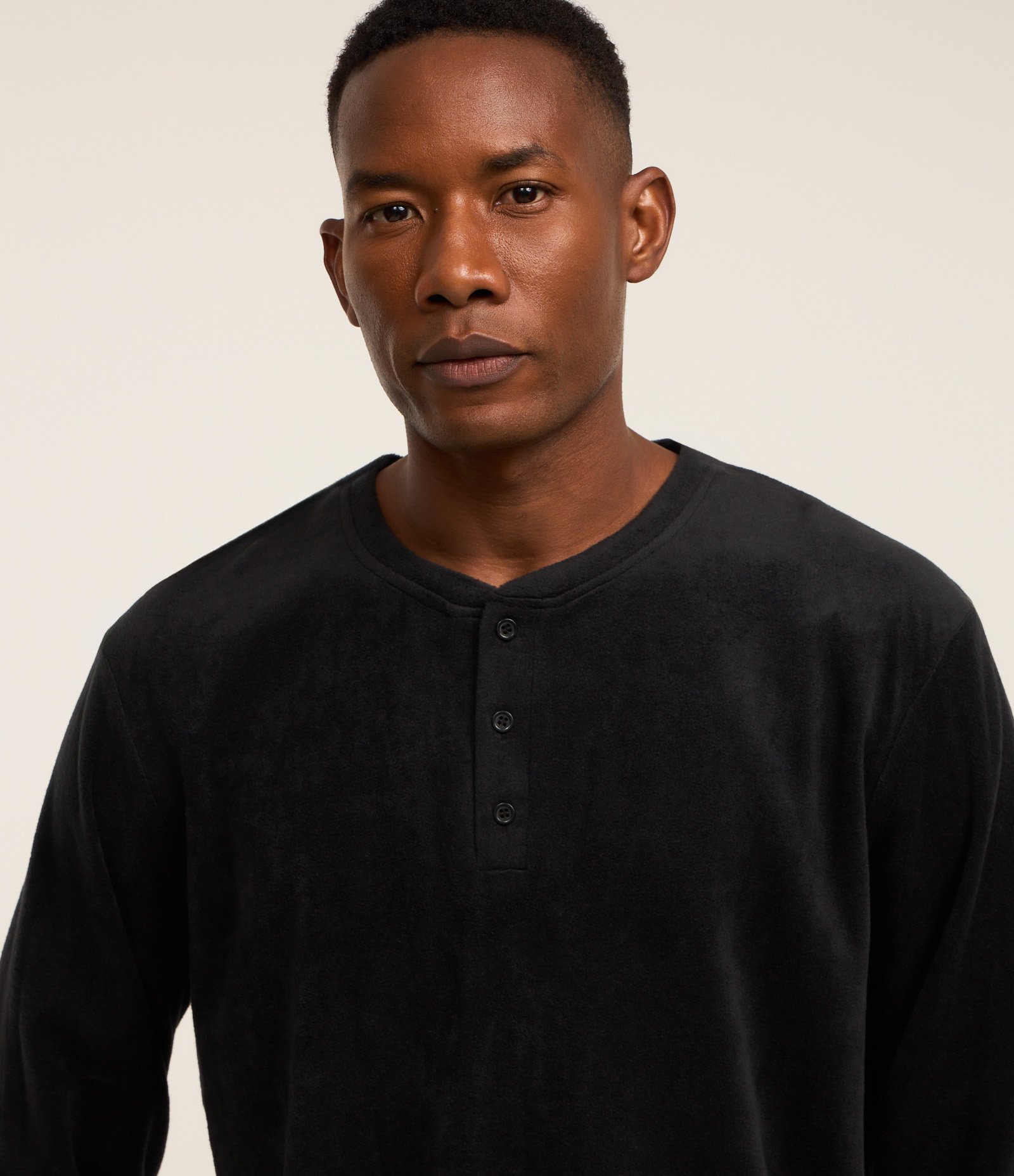 Camisa de Pijama em Plush com Botões Preto 4