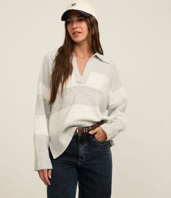 Suéter Listrado em Tricô com Gola Polo e Caimento Pesado