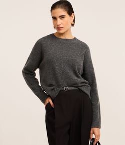 Suéter em Tricô de Fundo Mescla com Friso