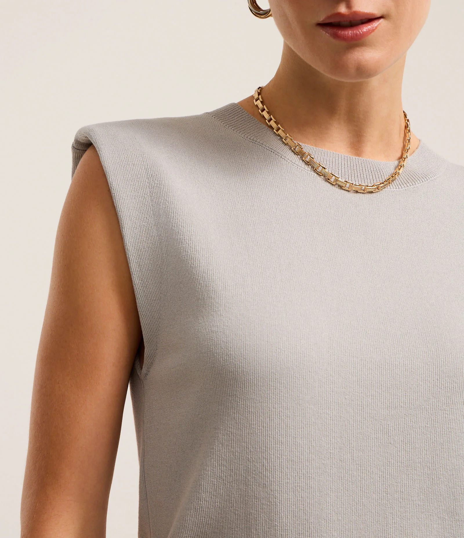 Blusa em Tricô com Barra Ajustada 3