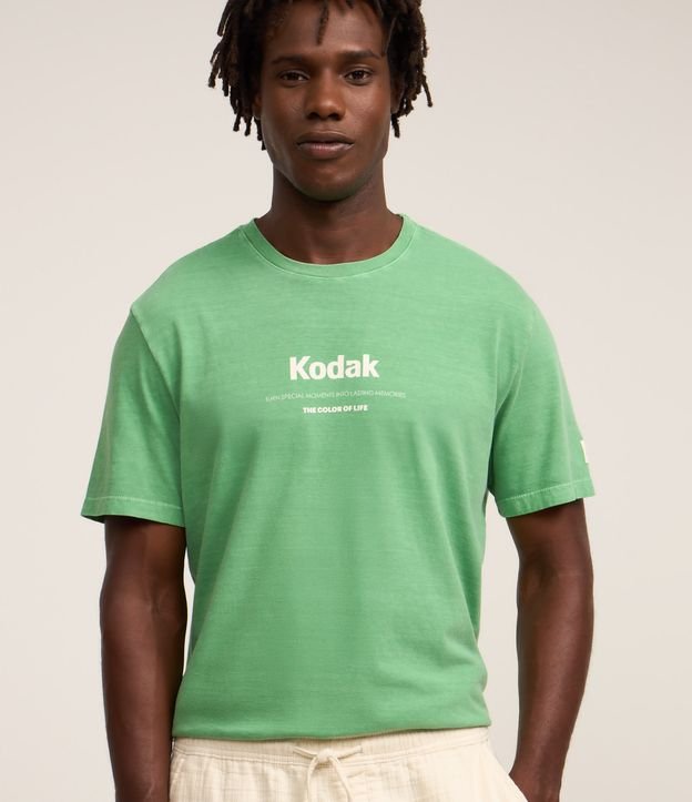 Camiseta Comfort em Algodão com Estampa Kodak e Paradise