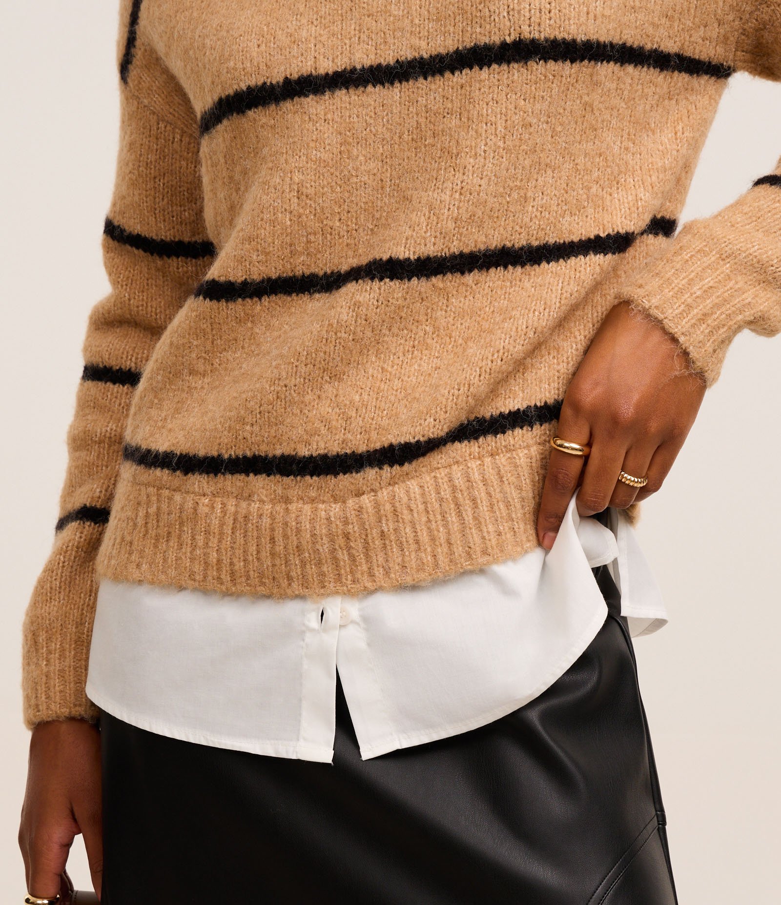 Suéter Listrado em Tricô com Barra Efeito Camisa Marrom 3