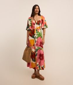 Vestido Long Midi Evasê em Viscolinho com Aviamento na Barra e Estampa Floral