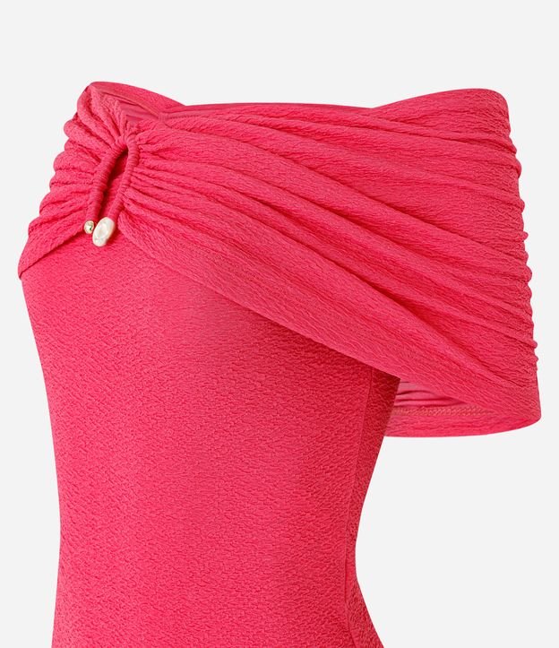 Blusa Ombro a Ombro Texturizada com Argola no Decote