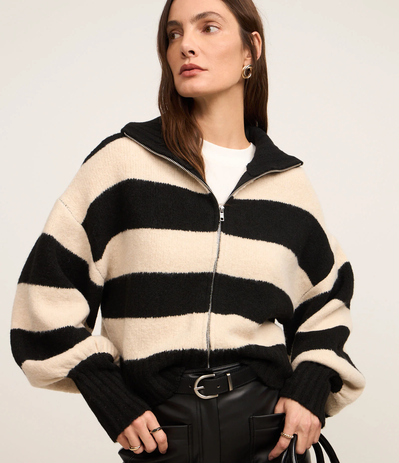 Cardigan em Tricô com Punho e Listras Largas Bege/Preto 2