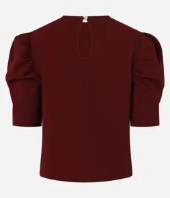 Blusa em Crepe com Manga Bufante e Fechamento nas Costas