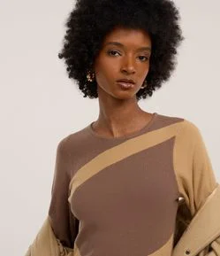 Blusa em Tricô com Estampa Abstrata Orgânica