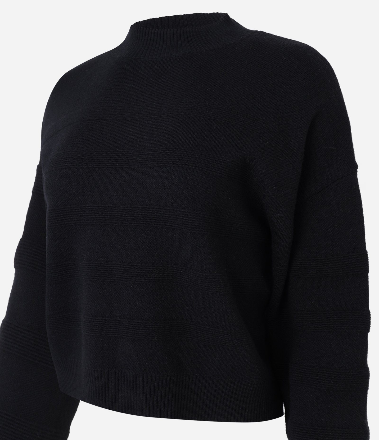 Suéter em Tricô com Gola Altinha e Textura Jacquard de Listras Preto 2