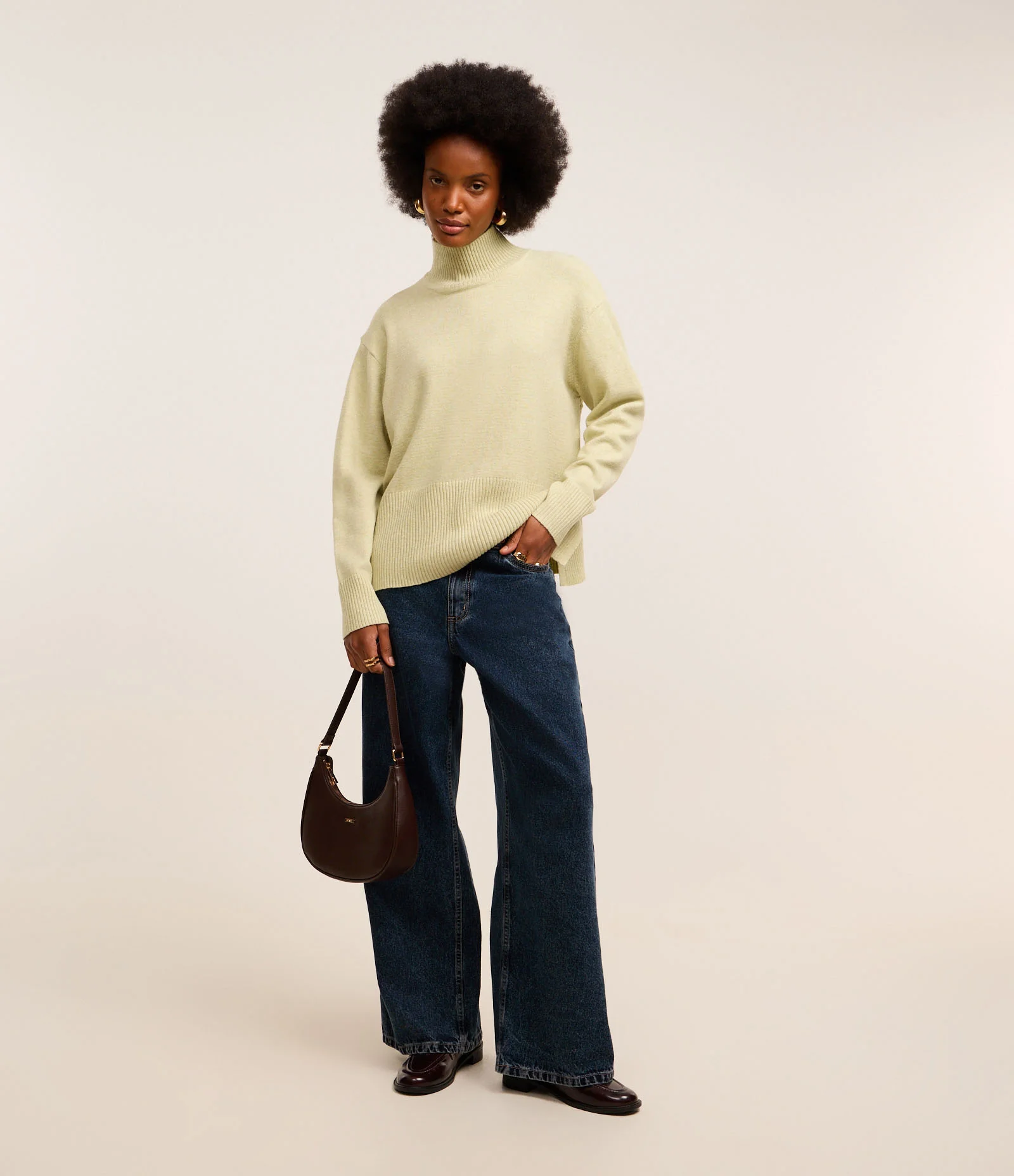 Suéter em Tricô com Gola Alta e Detalhes Canelados Verde 2