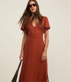 Vestido Midi em Malha de Viscose com Abotoamento no Decote