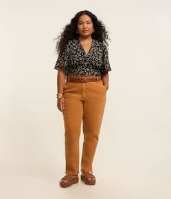 Calça Skinny em Sarja com Bolso Embutido Curve & Plus Size