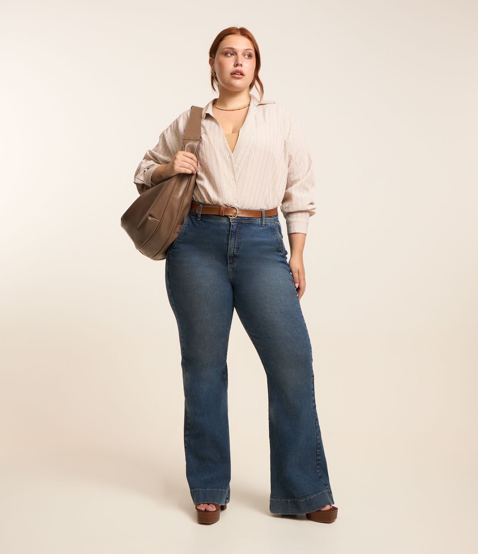 Calça Flare em Jeans com Elastano e Cinto Curve & Plus Size Azul 1