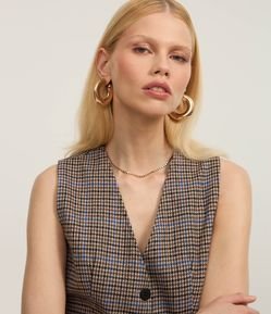 Colete com Botões e Estampa Xadrez