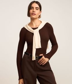 Suéter em Tricô com Textura Canelada