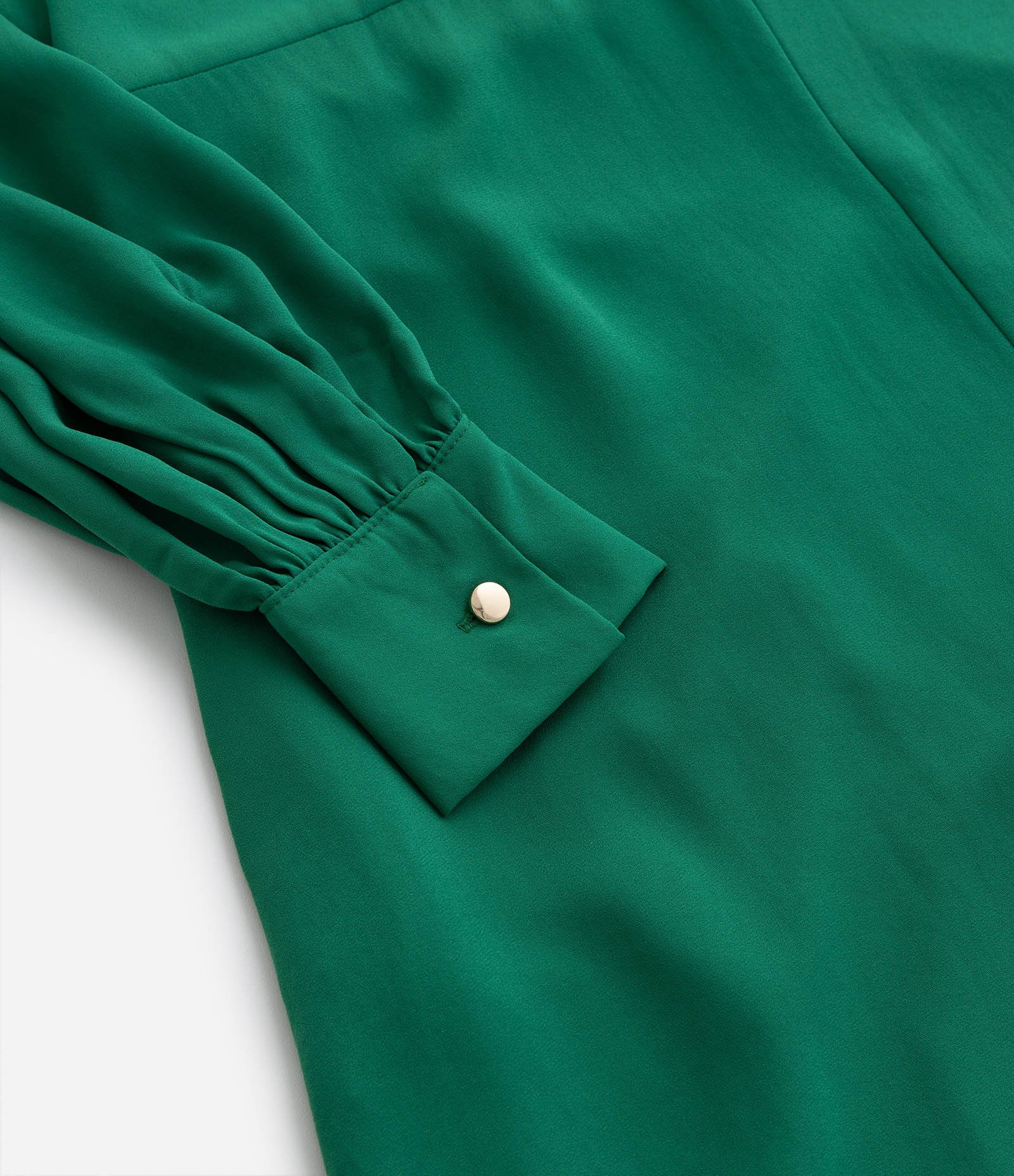 Vestido Ombro Só em Crepe com Fenda Curve & Plus Size Verde 8