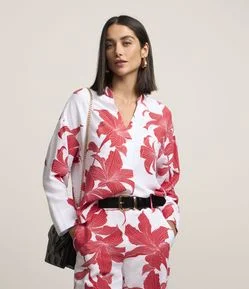 Camisa em Crepe com Estampa Floral