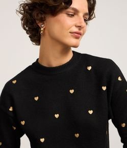 Suéter em Tricô com Cava Deslocada e Estampa Corações