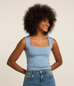 Blusa em Microfibra com Decote Quadrado