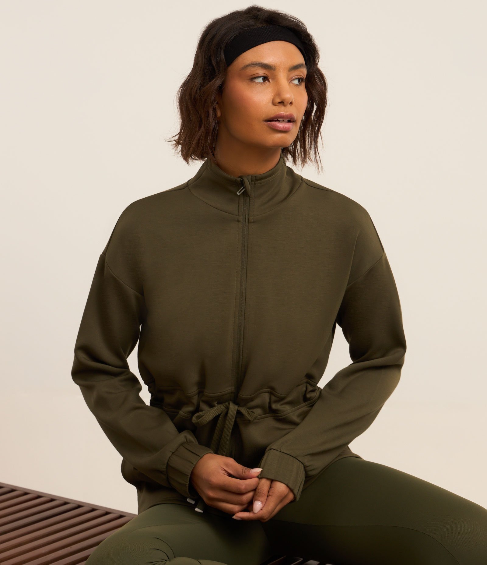 Jaqueta Parka Esportiva em Modal com Gola Alta Verde 1