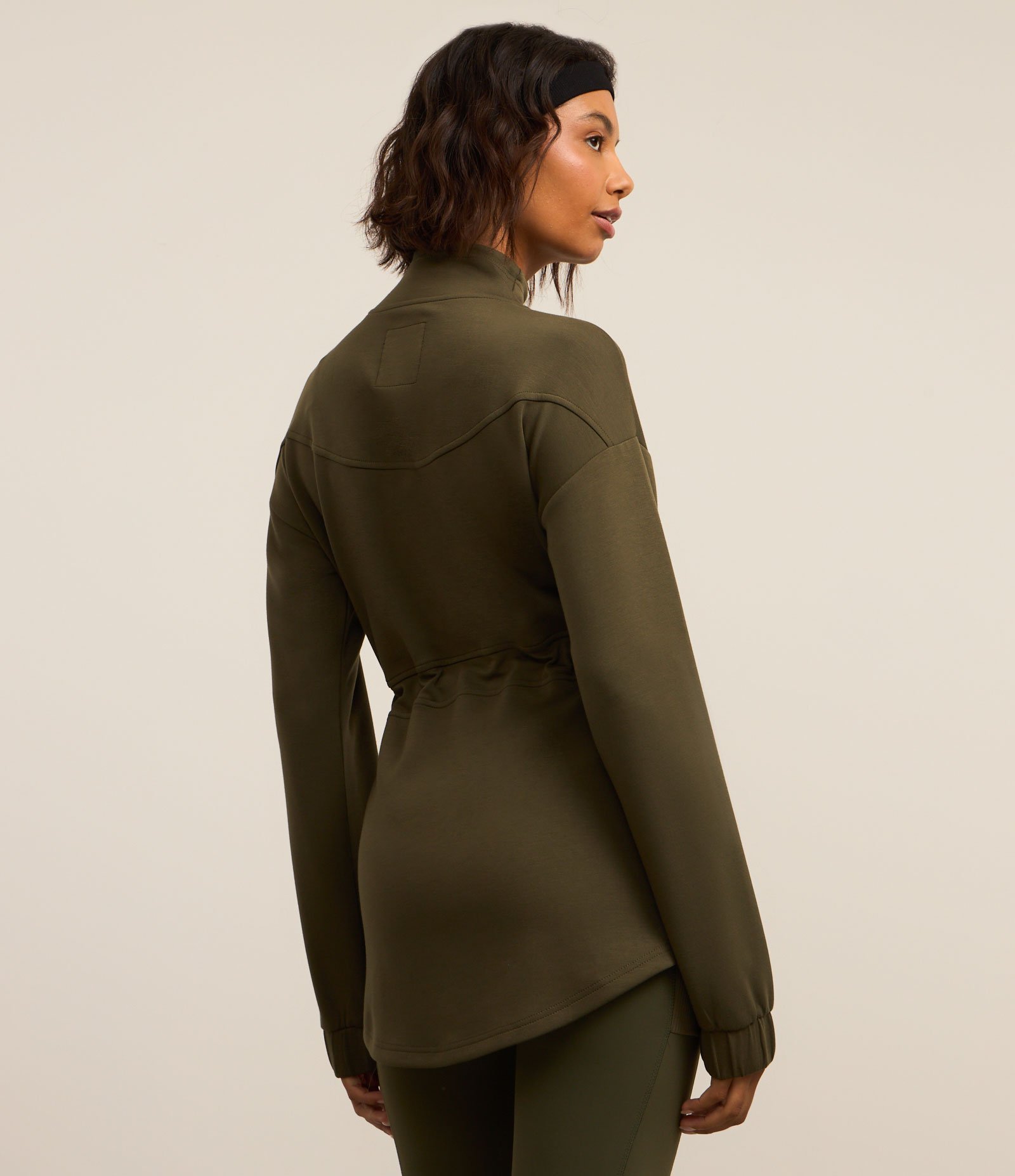 Jaqueta Parka Esportiva em Modal com Gola Alta Verde 3