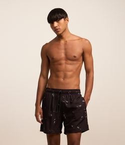 Bermuda com Cós Elástico e Estampa de Esqueleto de Tubarão