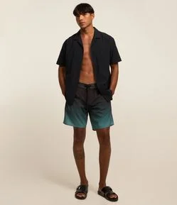 Bermuda em Microfibra com Cós Fixo e Estampa Degrade