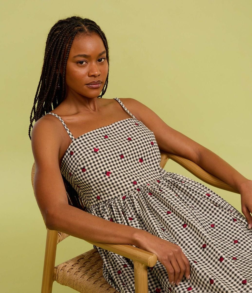 Vestido New Midi em Tricoline Xadrex Vichy com Bordado de
