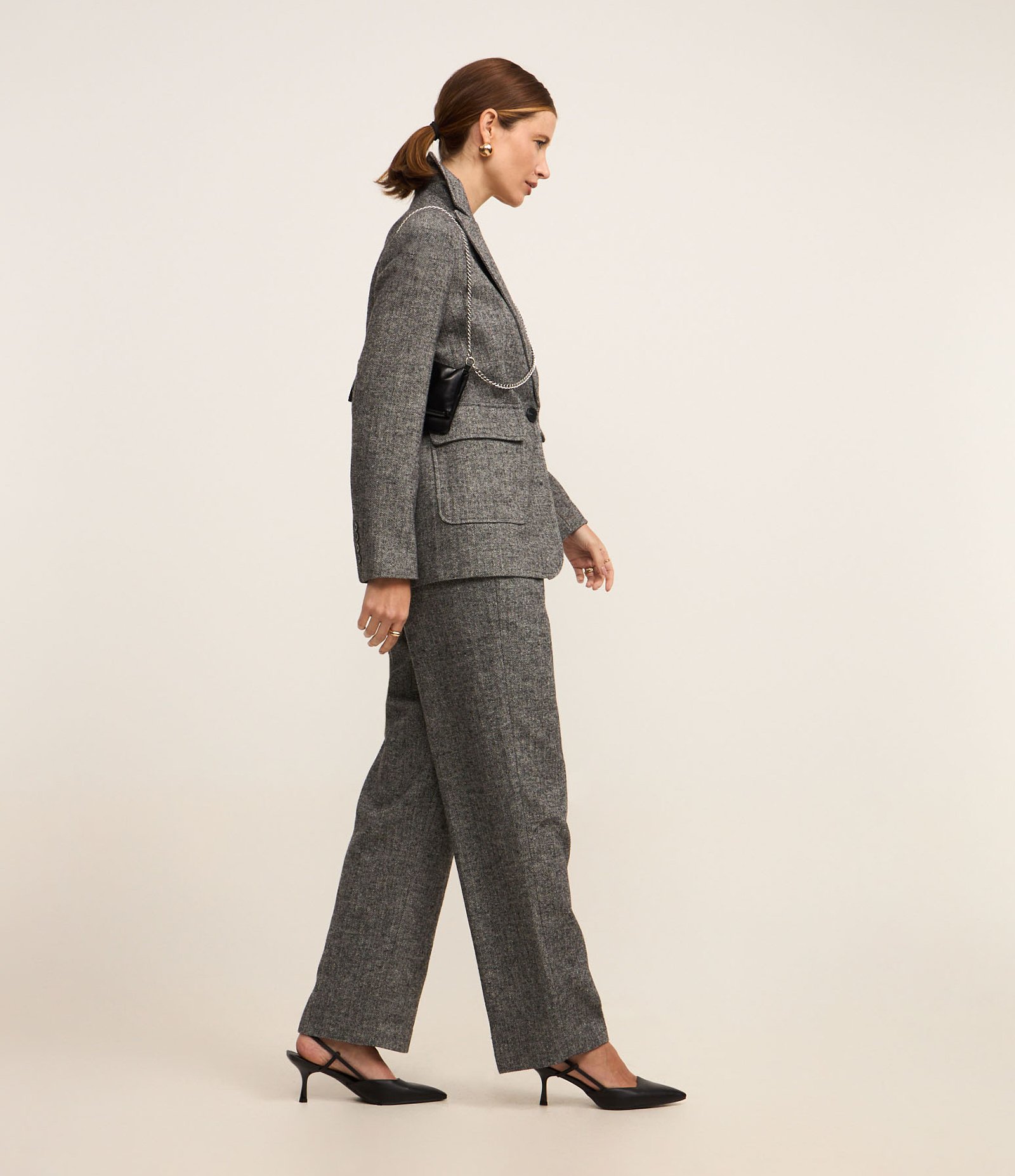 Blazer em Polivelour Quentinho com Bolsos e Espinha de Peixe Cinza 6