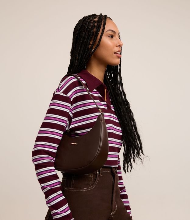 Bolsa Baguete Pequena e Estruturada com Alça de Mão