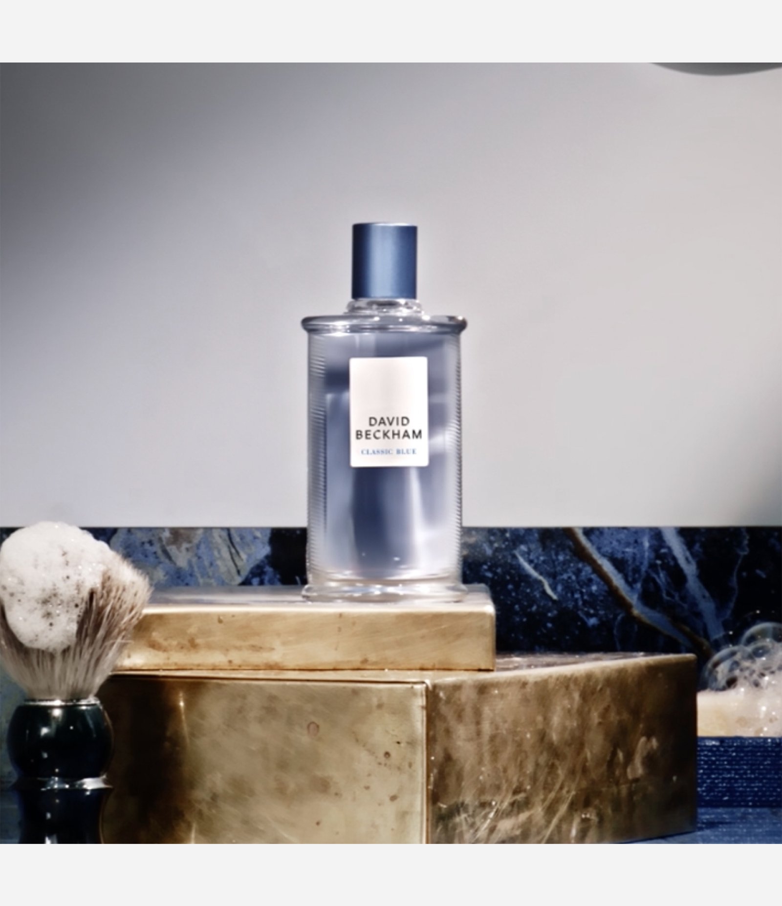 Kit Perfume David Beckham Classic Blue Eau de Toilette Masculino 50ml + Nécessaire KIT 6