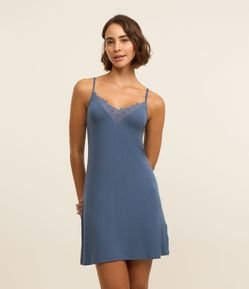 Camisola de Alcinha em Viscose com Detalhe de Renda no Decote