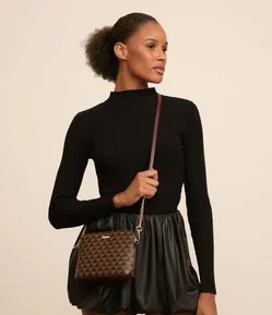 Bolsa Pequena em PU com Detalhe de Corrente na Alça e Estampa Triângulos