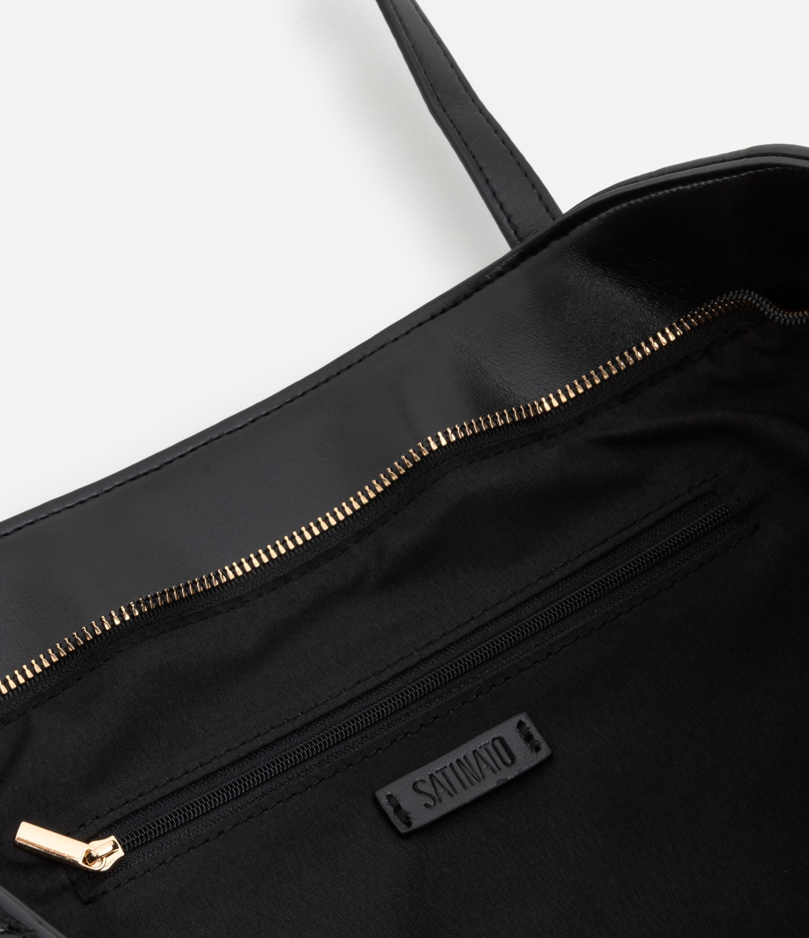 Bolsa Grande em PU com Textura Embossed Preto 7