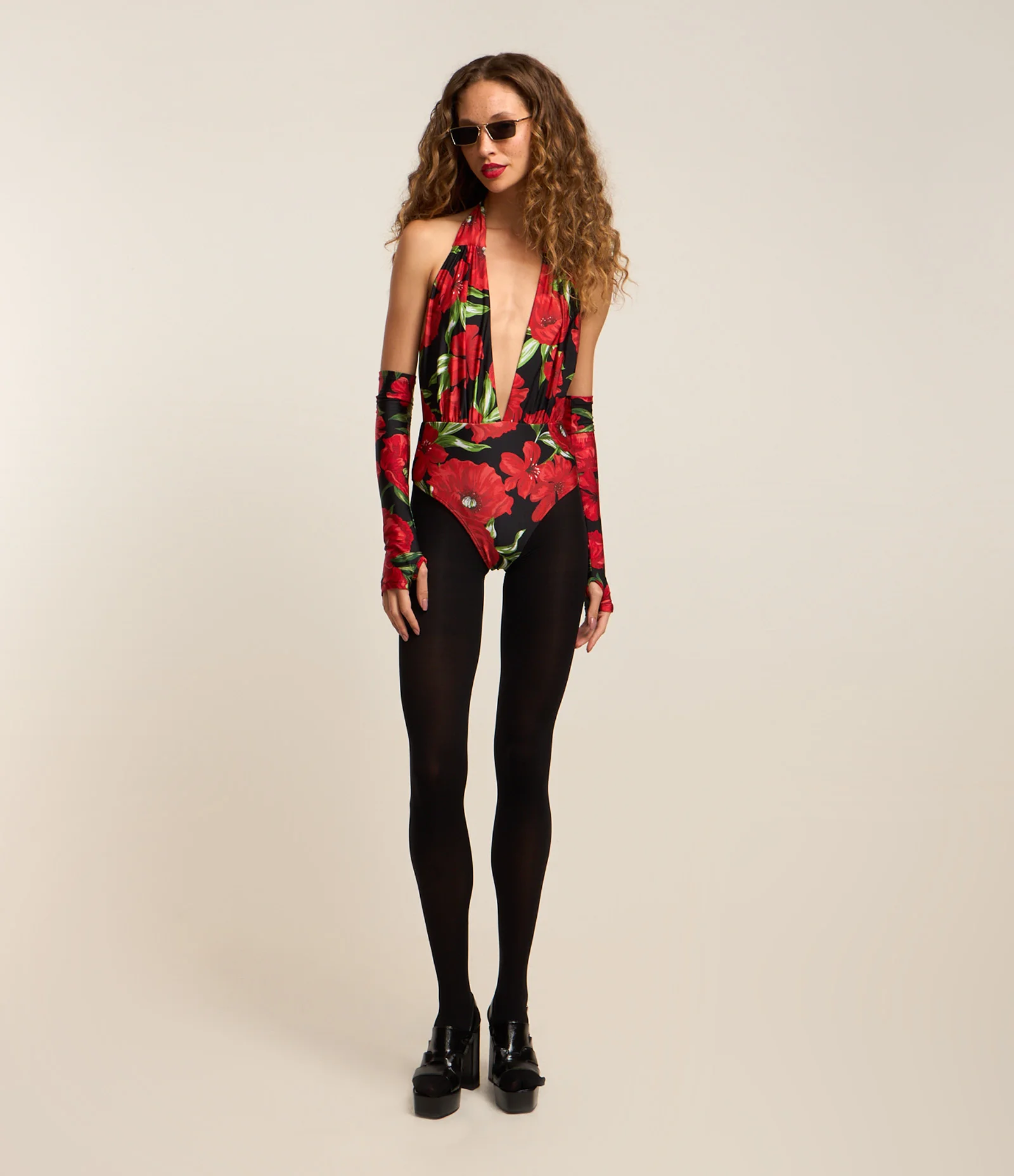 Luva em Microfibra com Estampa Floral Vermelho/ Preto 2