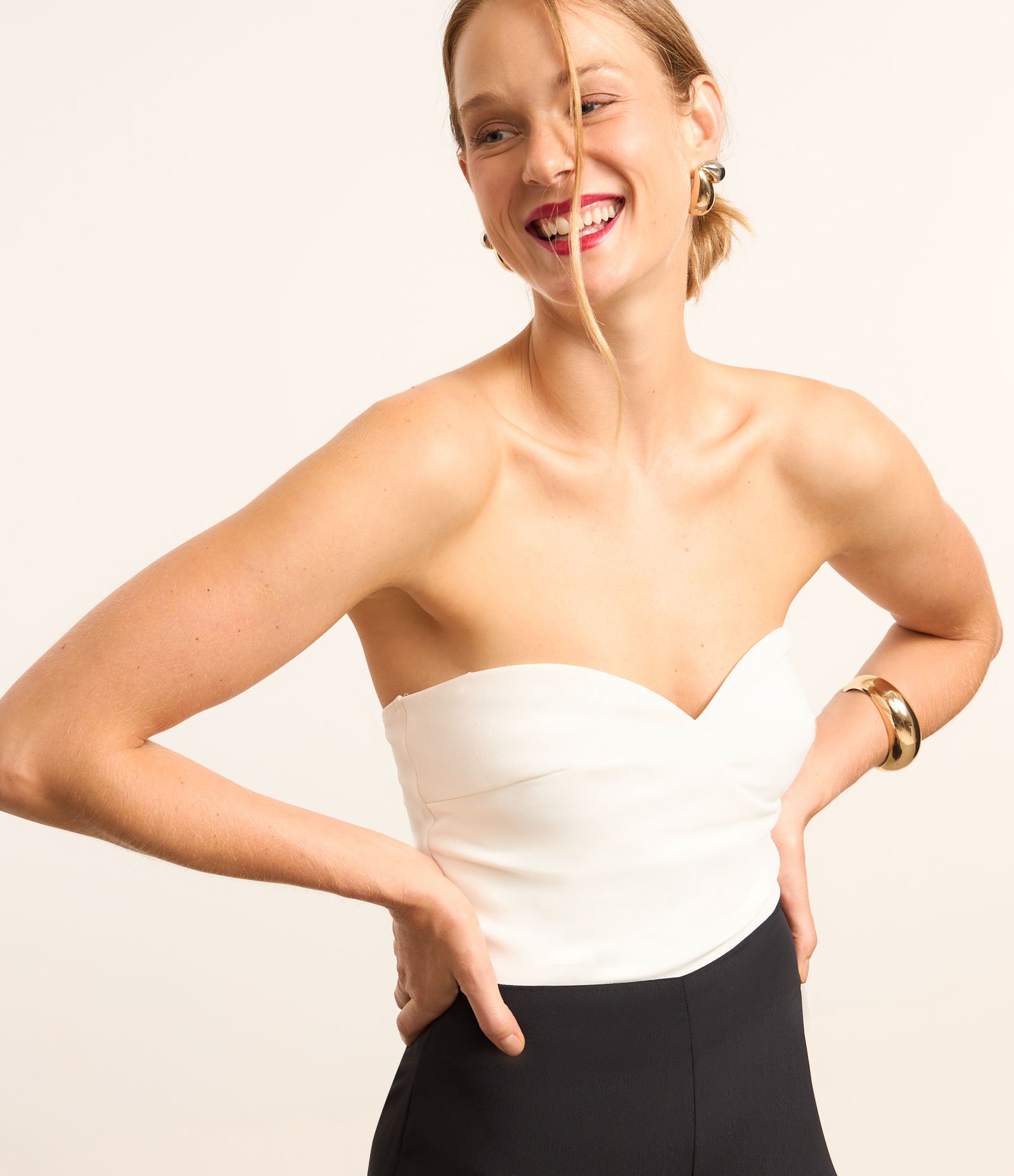 Body em Crepe com Decote Coração Branco 1