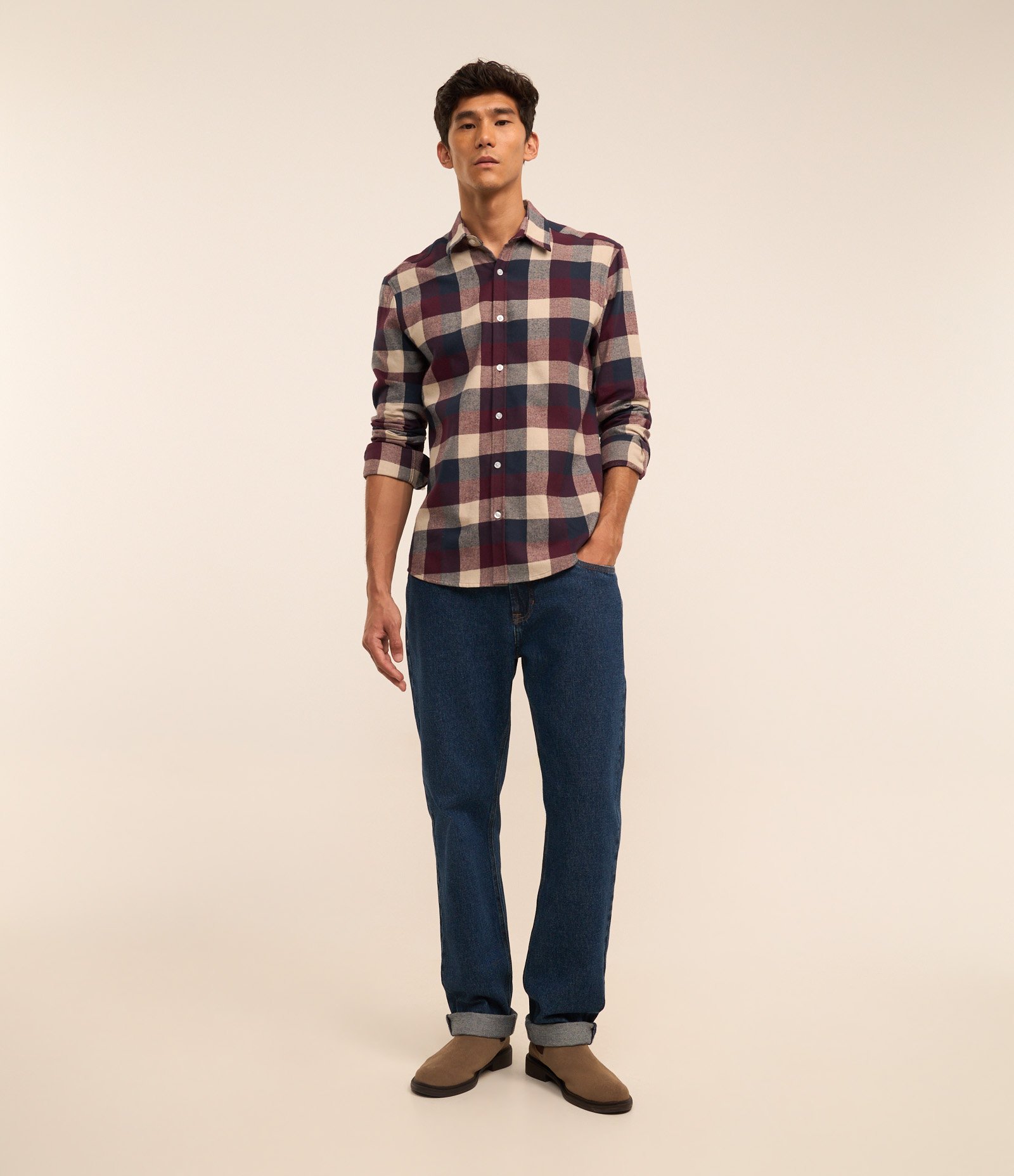 Camisa Comfort em Algodão com Estampa Xadrez e Manga Longa Bordô/Marrom/Bege 2